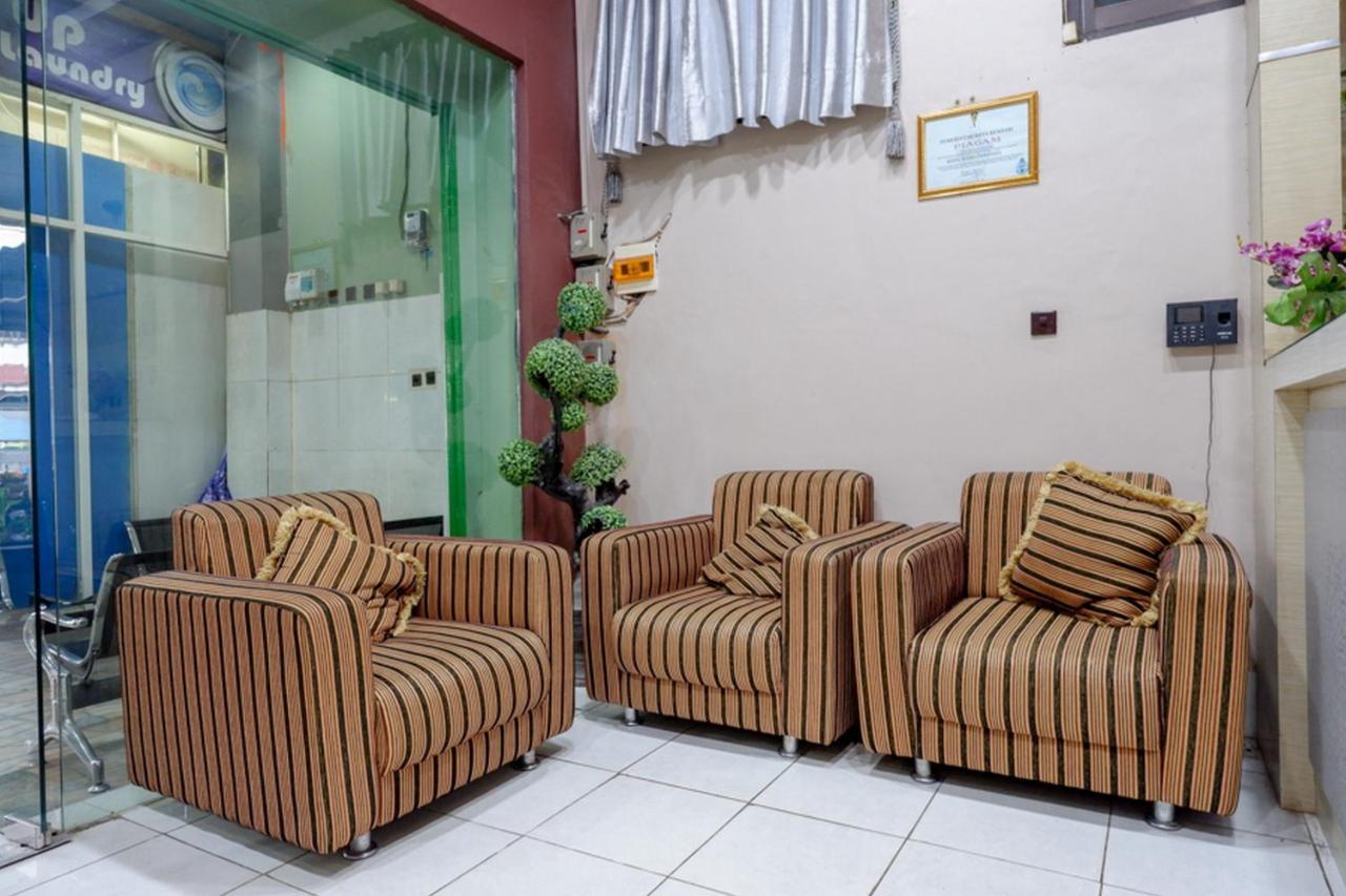 Reddoorz Syariah @ Hotel Wisma Indonesia Kendari Exterior photo