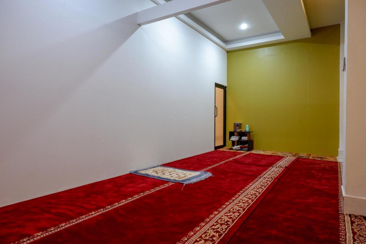 Reddoorz Syariah @ Hotel Wisma Indonesia Kendari Exterior photo